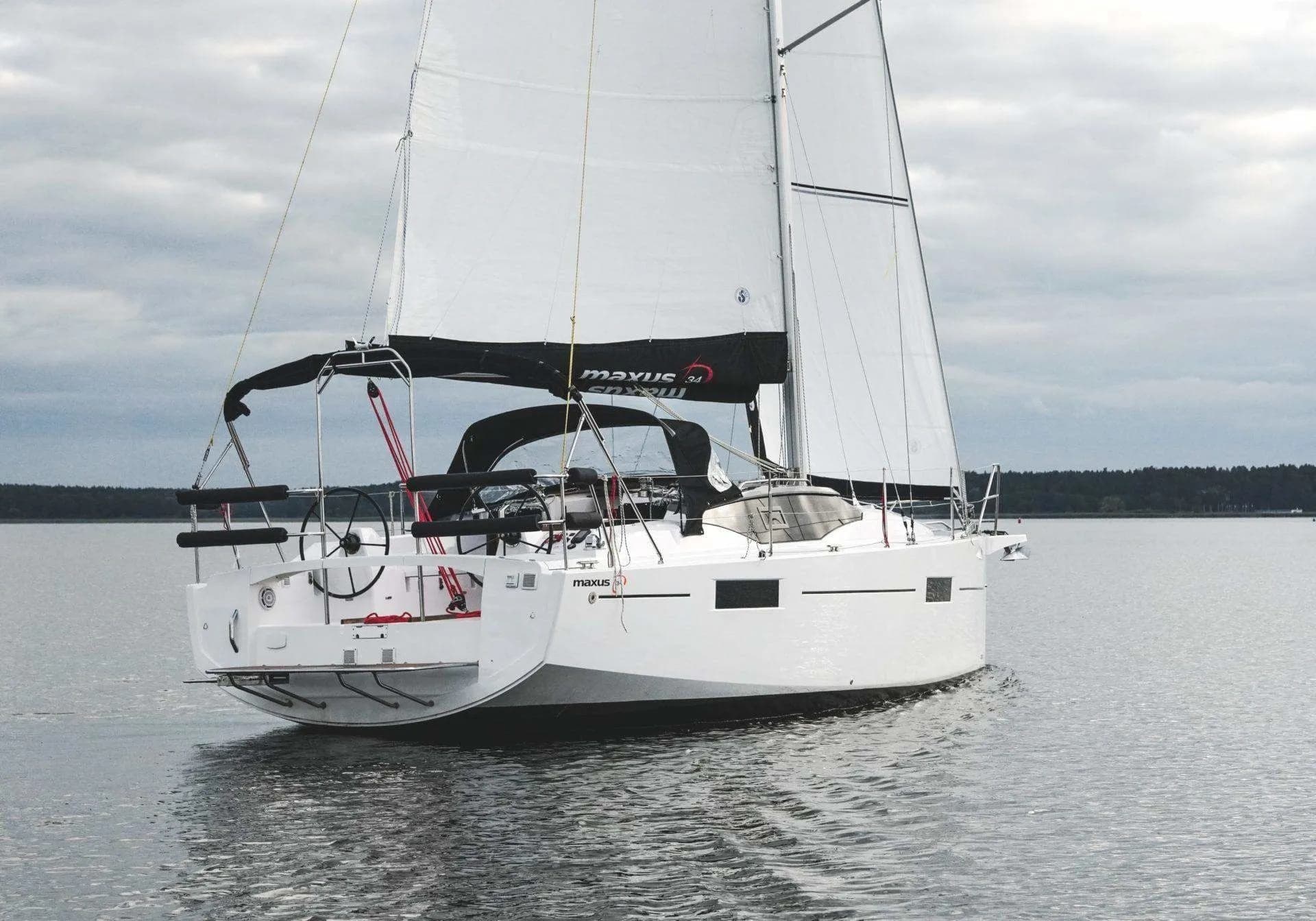 Boat - 11.32m Węgorzewo Northman Maxus 34 Sailing Yacht Hire