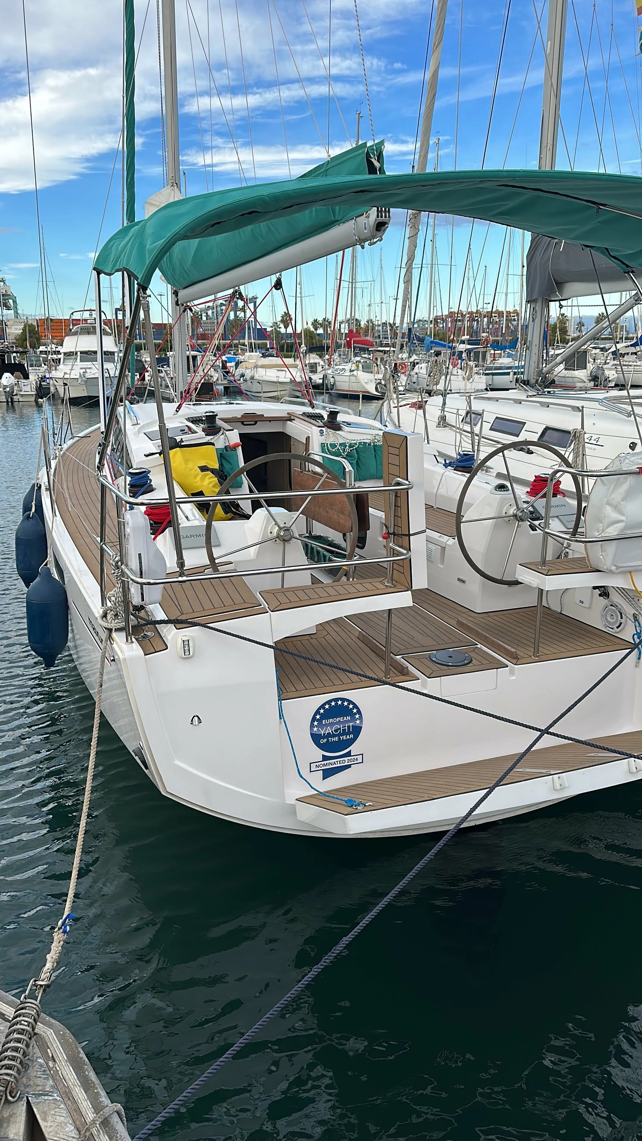 Tekne - Valencia 10.68m Yelkenli Yat Kiralık