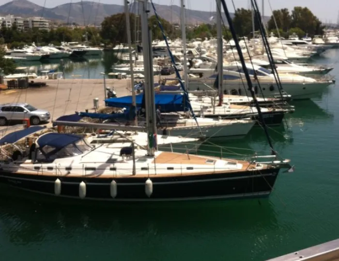 Boat - 9.5m Athens Sailing Yacht Hire