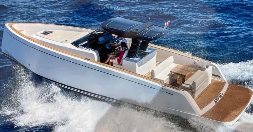 Boat - Charter a 11.9m Pardo 38 in Grimaud