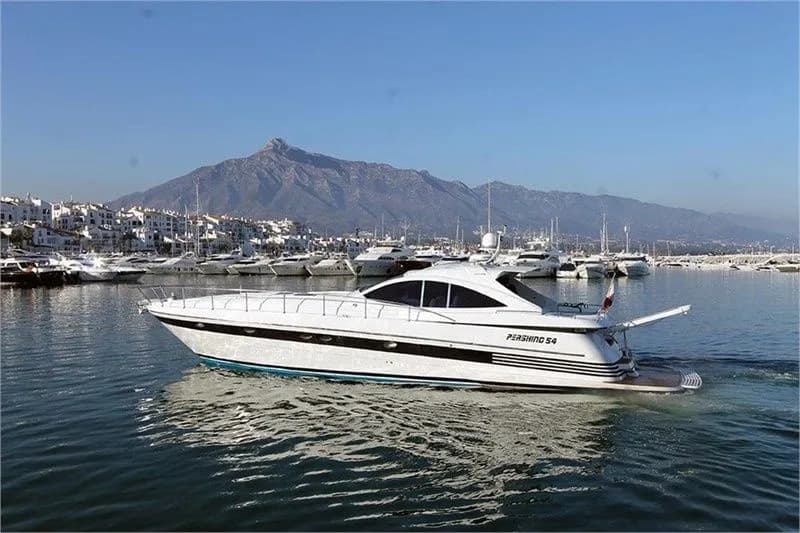 Tekne - Santa Eularia des Riu 17.73m Kiralık Motoryat Pershing 54
