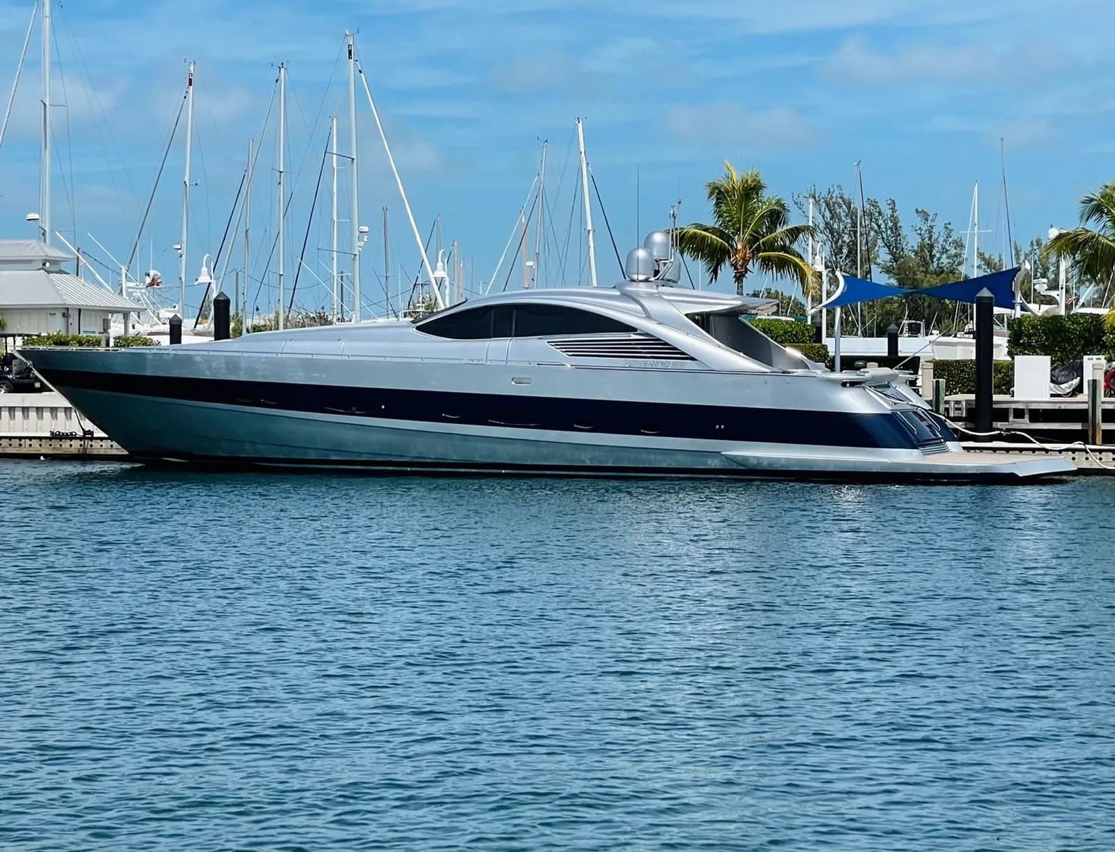 Tekne - Miami Kiralık Pershing 88 26.96m Motoryat