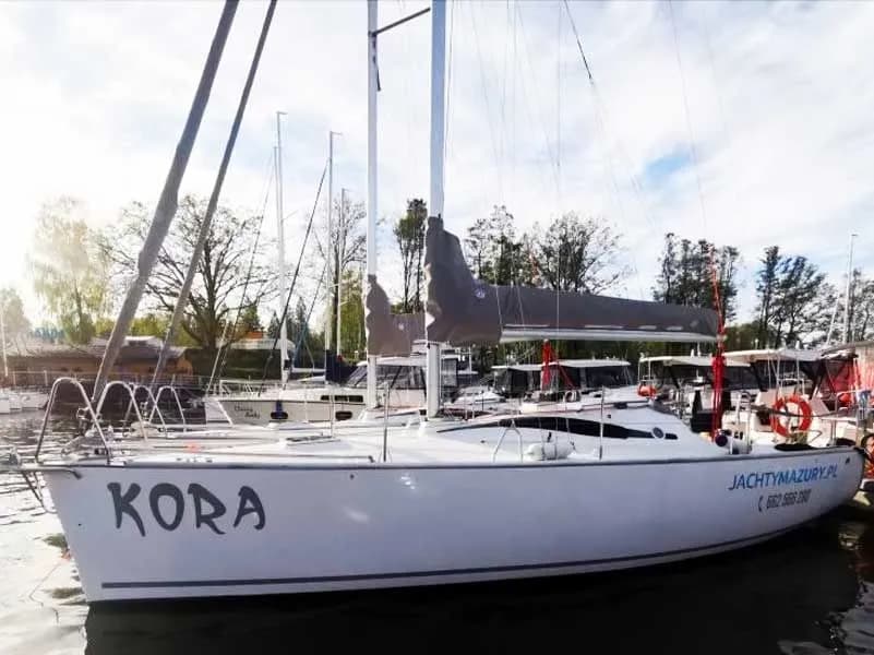 Boat - Charter a 8.8m Phila 880 Sailing Yacht in Gizycko