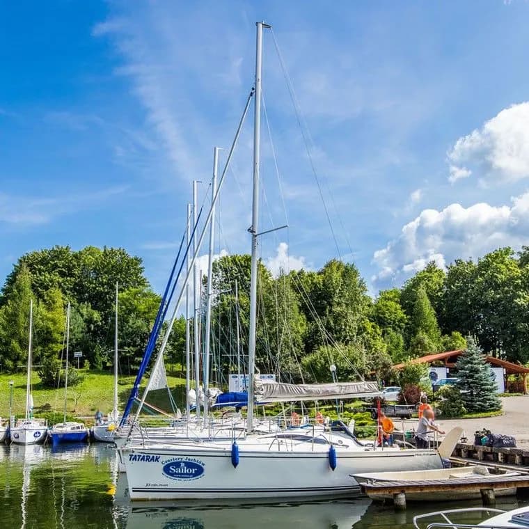Boat - Charter a 8.8m 3 Cabin Sailing Yacht in Piekna Gora