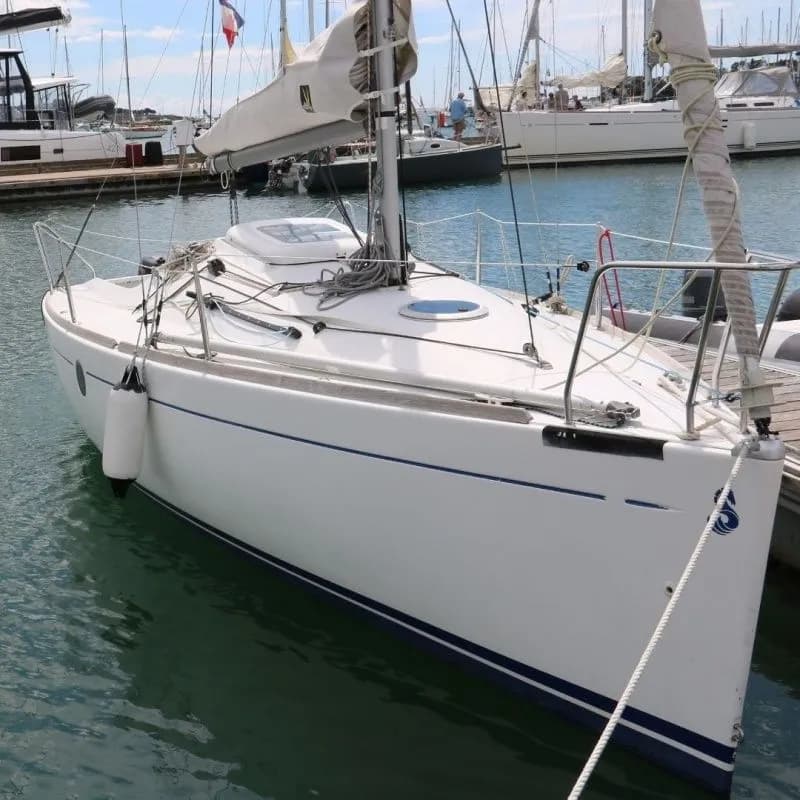 Boat - Charter a 9.14m Sailing Yacht Pogo 30 in La Trinite-sur-Mer