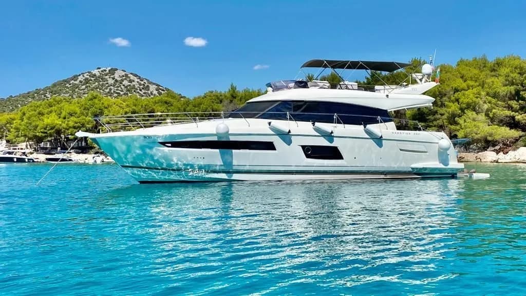 Boat - 17.92m Podstrana Motor Yacht Prestige 550 Fly Hire