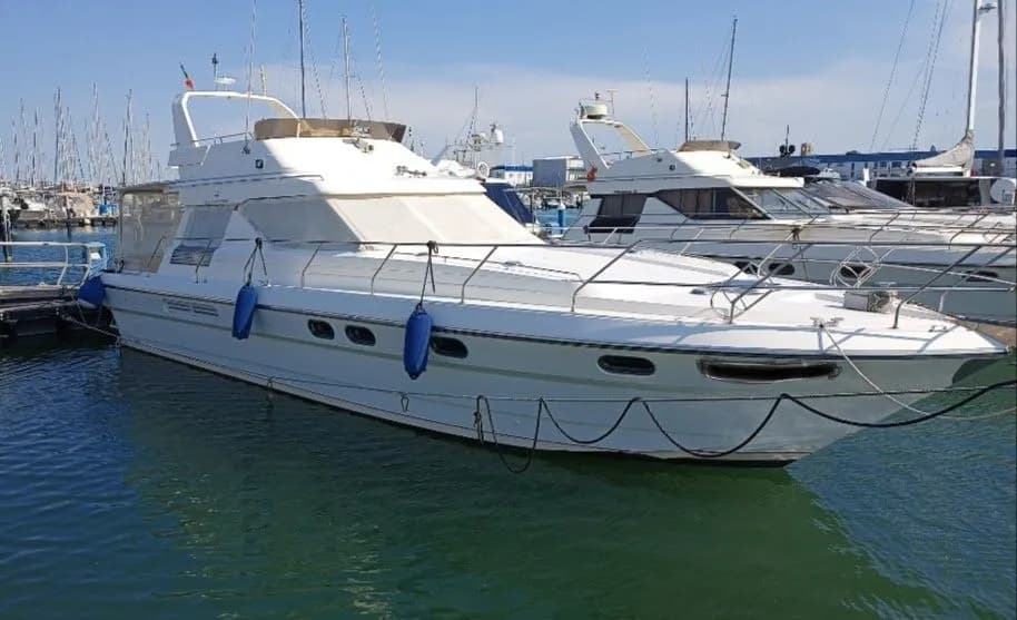 Tekne - Fano Kiralık Princess 45 Fly 14m 