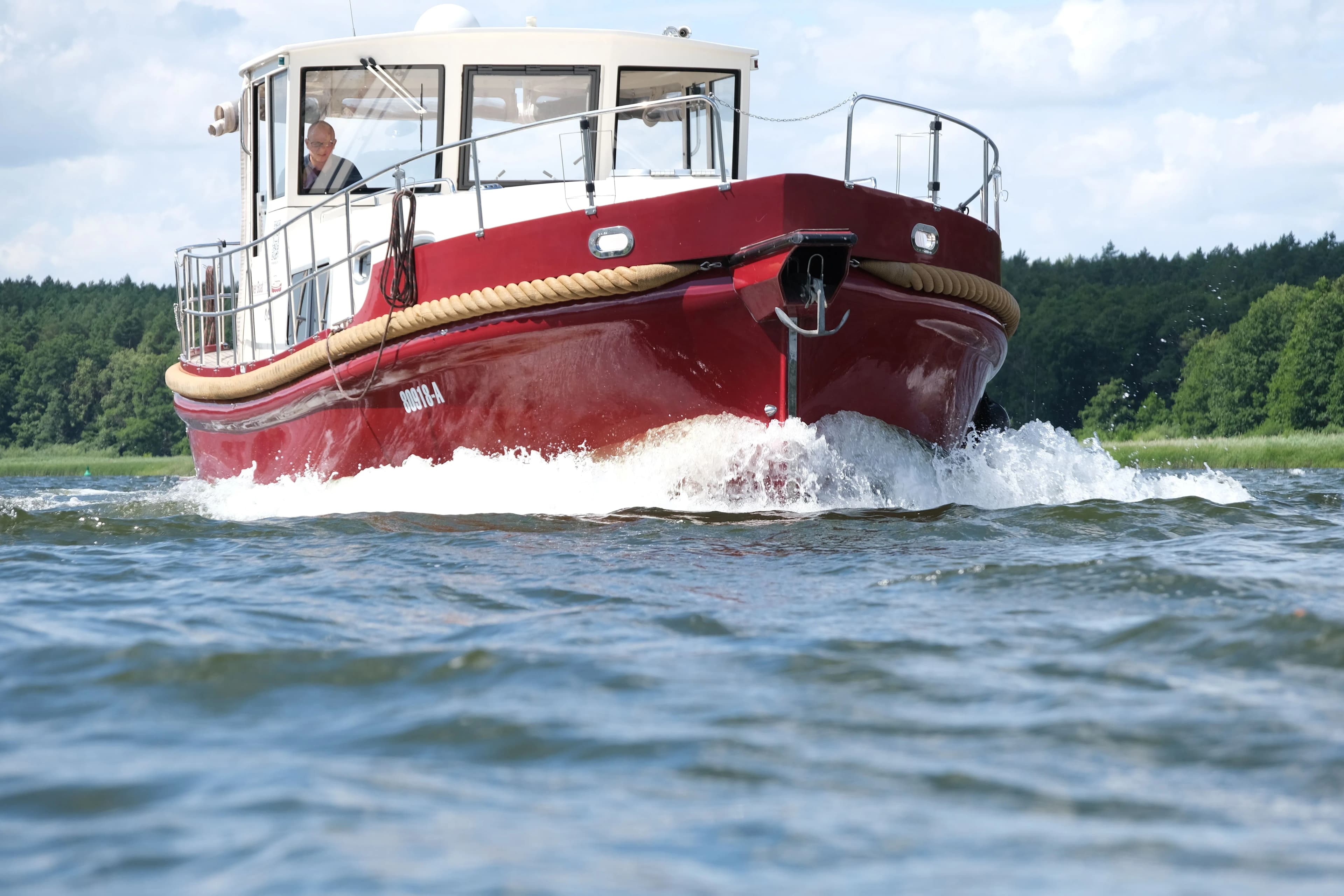 Boat - Explore Fürstenberg/Havel on a 11.6m Rental Motor Yacht River Boat 1122