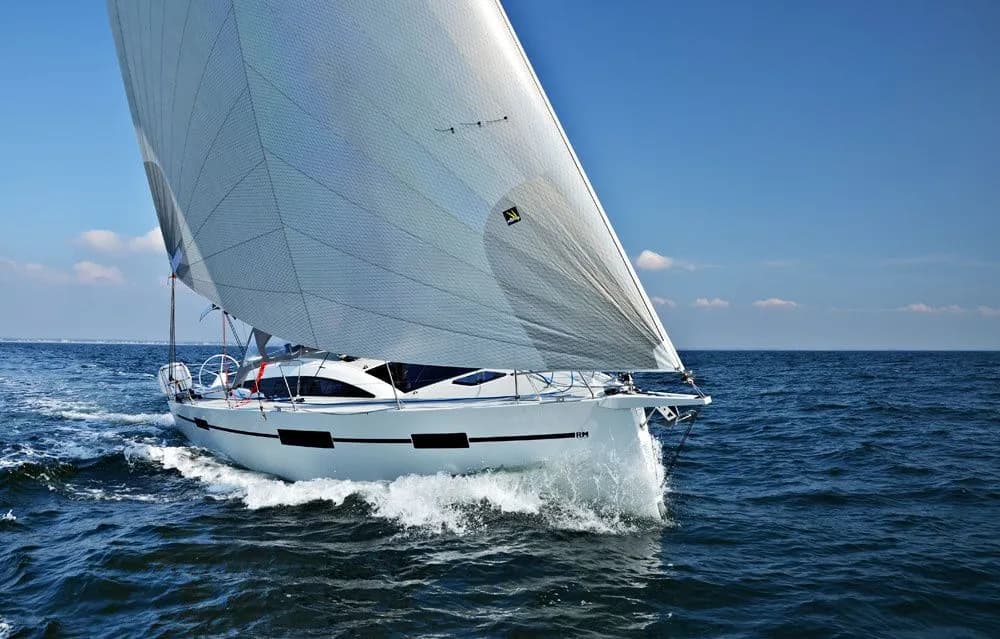 Boat - Explore La Trinite-sur-Mer on a 10.69m RM 10.70 Sailing Yacht Rental