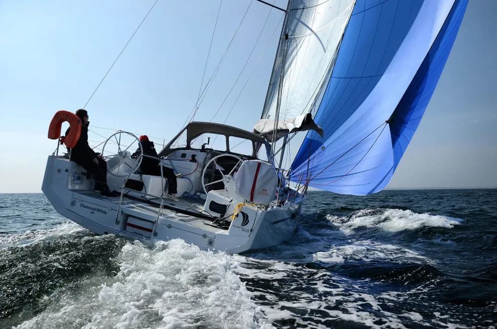 Boat - Rent a 10.69m RM 10.70 Sailing Yacht in La Trinite-sur-Mer