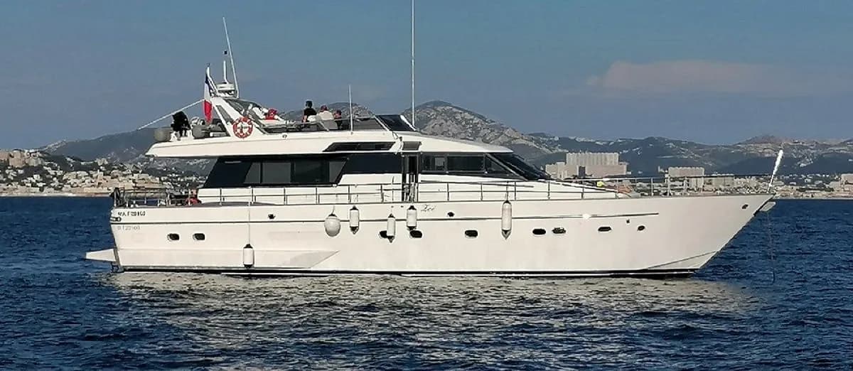 Boat - 21m Marseille Sanlorenzo 70 Hire