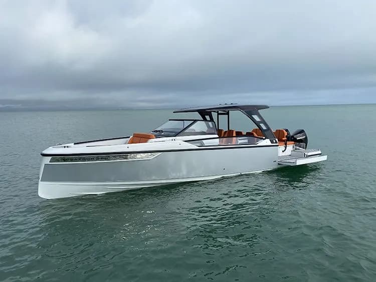 Boat - 9.69m Gdynia Motor Yacht Hire