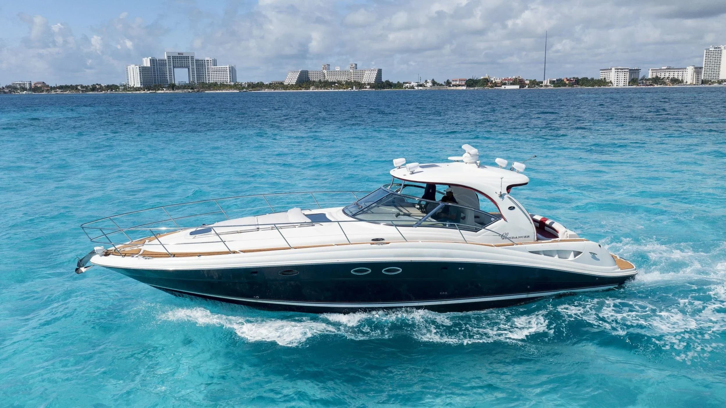 Tekne - Cancun 13.71m Kiralık Sea Ray 420 Sundancer Motoryat