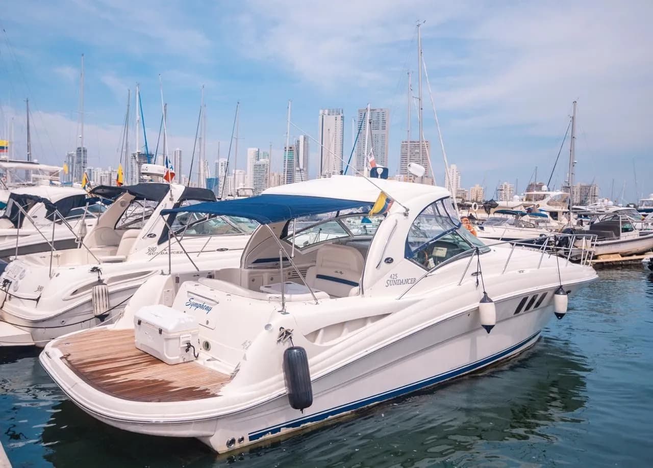 Boat - Rent a 12.5m Sea Ray 425 in Cartagena de Indias