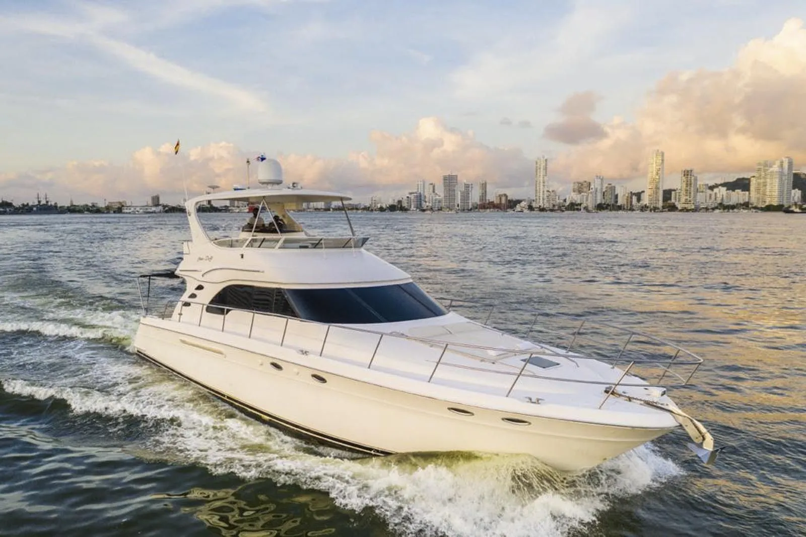 Boat - 18m Cartagena de Indias Motor Yacht Hire