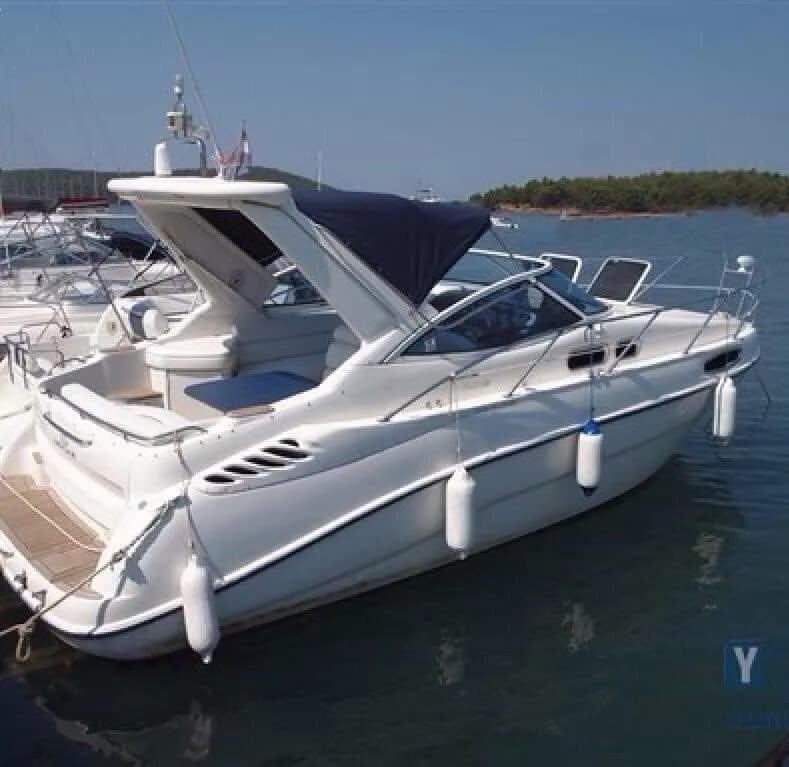 Boat - Rent a 8.81m Motor Yacht Sealine 28 in Podstrana