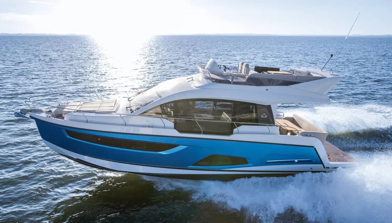 Tekne - Biograd na Moru Kiralık Sealine F 430 13.55m Motoryat