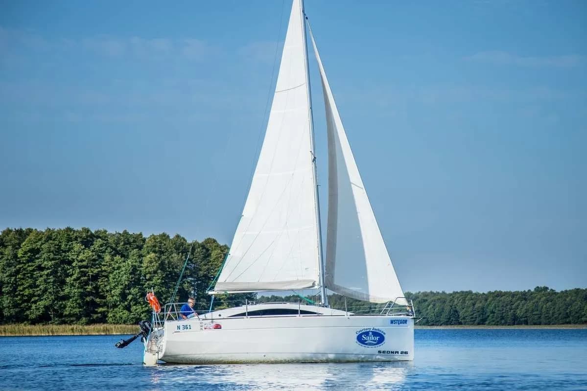 Boat - Charter a 7.9m 2 Cabin Sailing Yacht in Piekna Gora