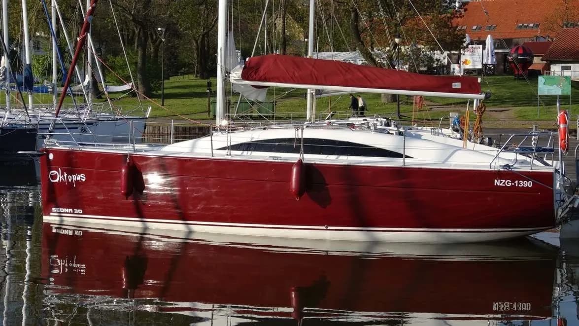 Boat - Charter a 8.75m Sedna 30 Sailing Yacht in Gizycko