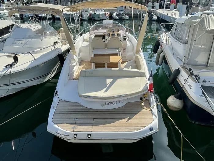 Boat - Explore Saint-Jean-Cap-Ferrat on a 7.8m Rental Motor Yacht