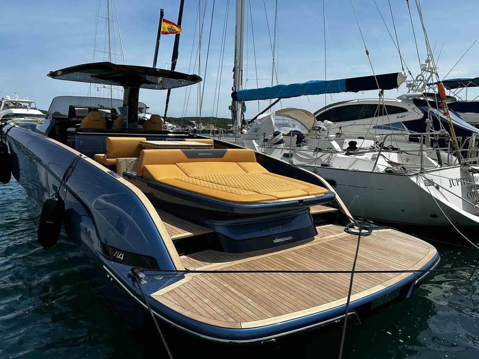 Tekne - Mahon 12m Kiralık Solaris Power 44 Open