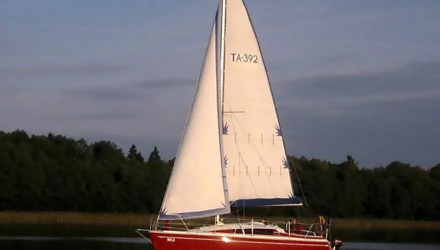 Boat - Explore Gizycko on a 8.2m Rental Sailing Yacht Solina 27
