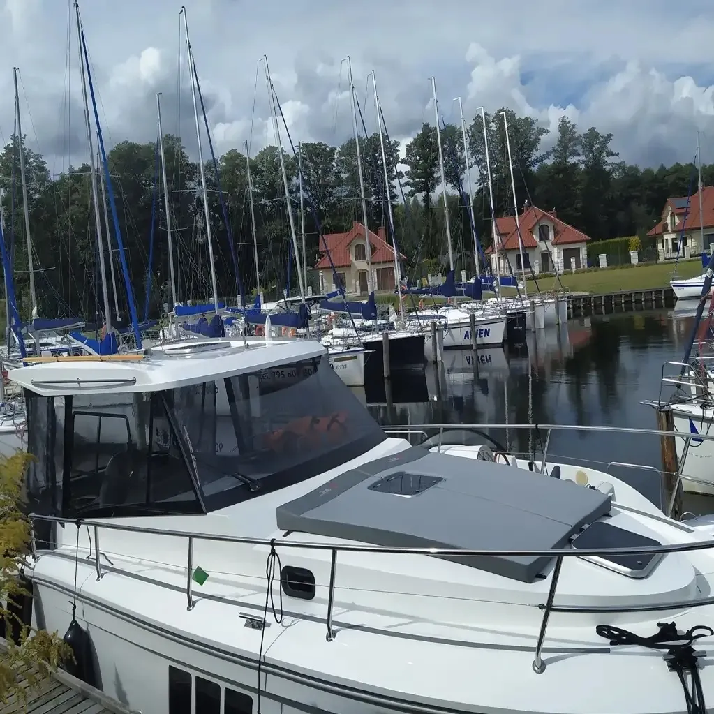 Boat - Rent a 9m Motor Yacht Stillo 30 in Wilkasy