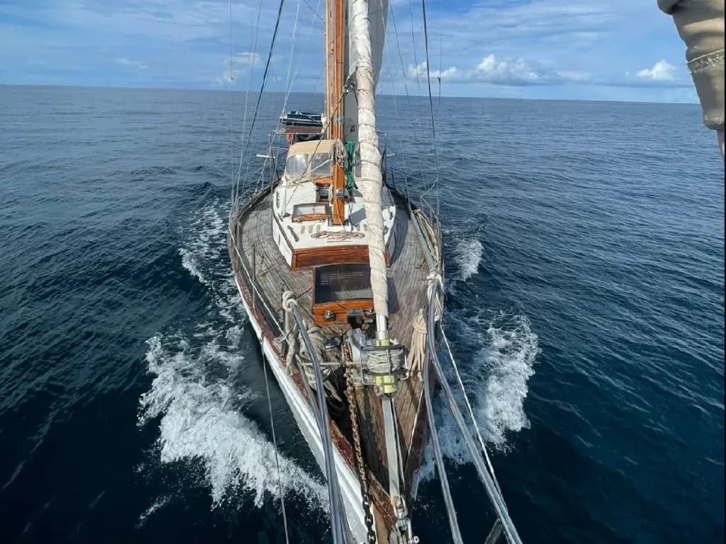 Boat - Explore Santa Marta on a 10m Rental Boat