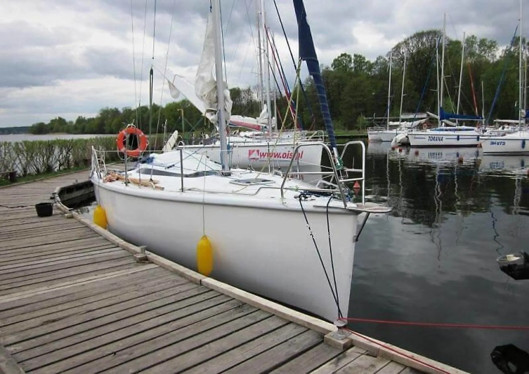 Boat - Charter a 7.8m 2 Cabin Sailing Yacht in Gizycko