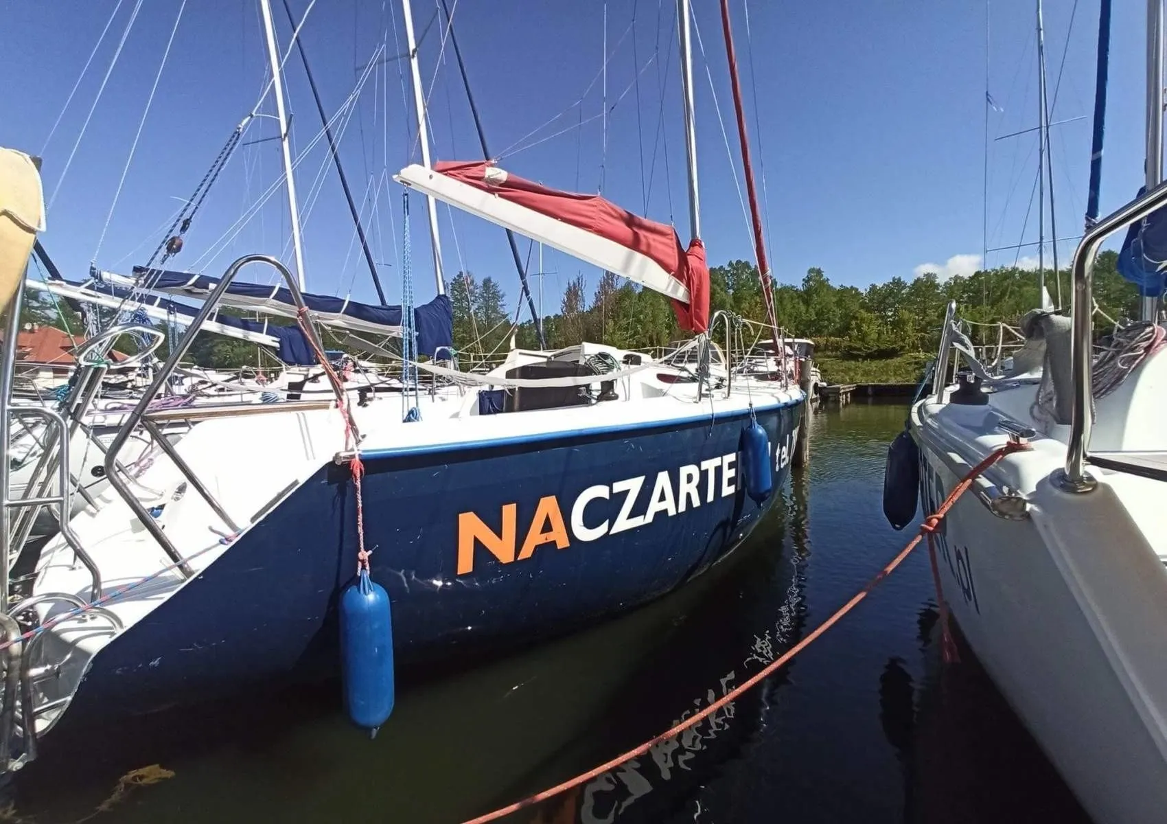 Boat - Explore Gizycko on a 7.8m Rental Sailing Yacht