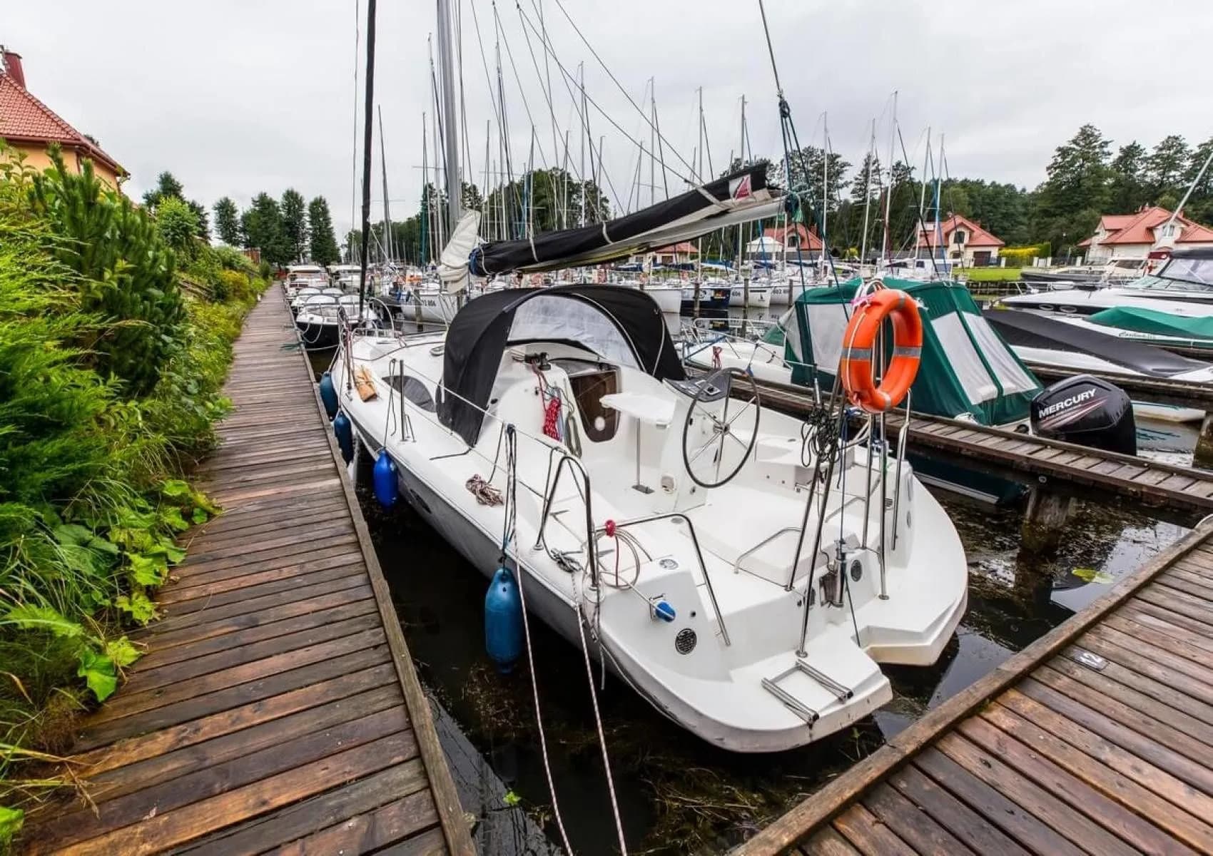 Boat - Rent a 9.8m Twister 32 in Gizycko