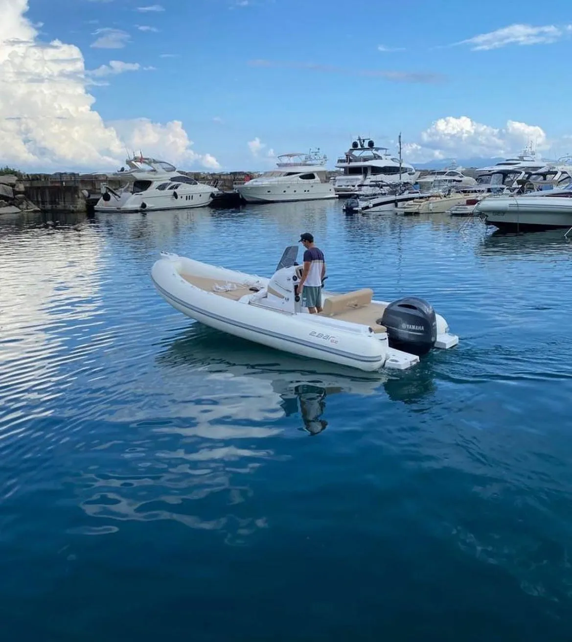 Charter a 6.2m 2Bar 620 Motor Boat in Opatija