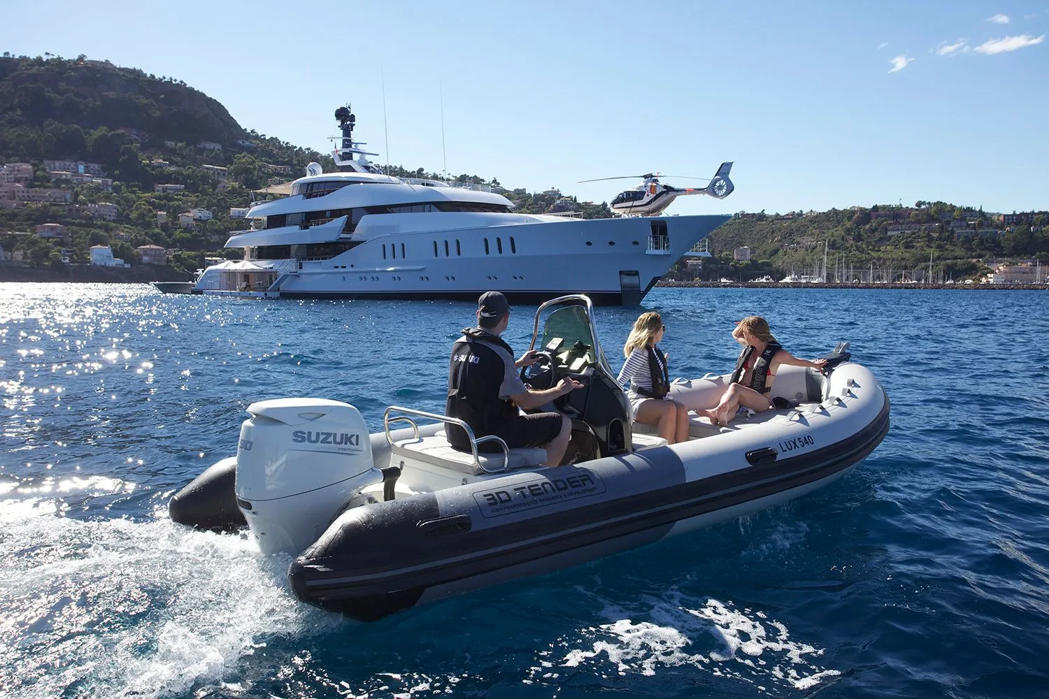 Explore Vilamoura on a 5.5m Rental Motor Boat 3D Tender Lux 550