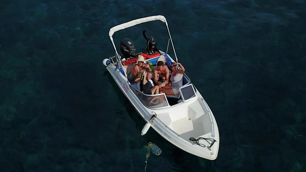 Charter a 4.56m Motor Boat in Vlychada