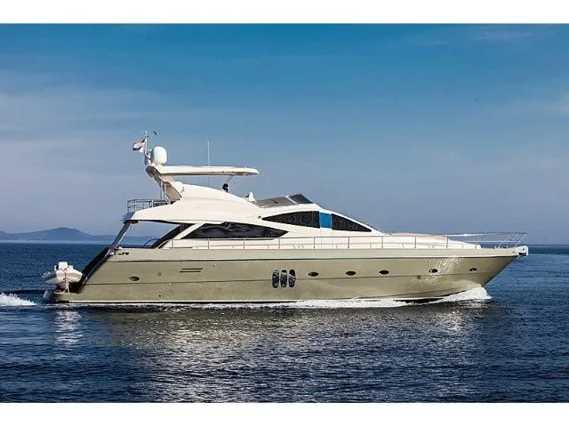 Rent a 21.7m Motor Yacht in Podstrana