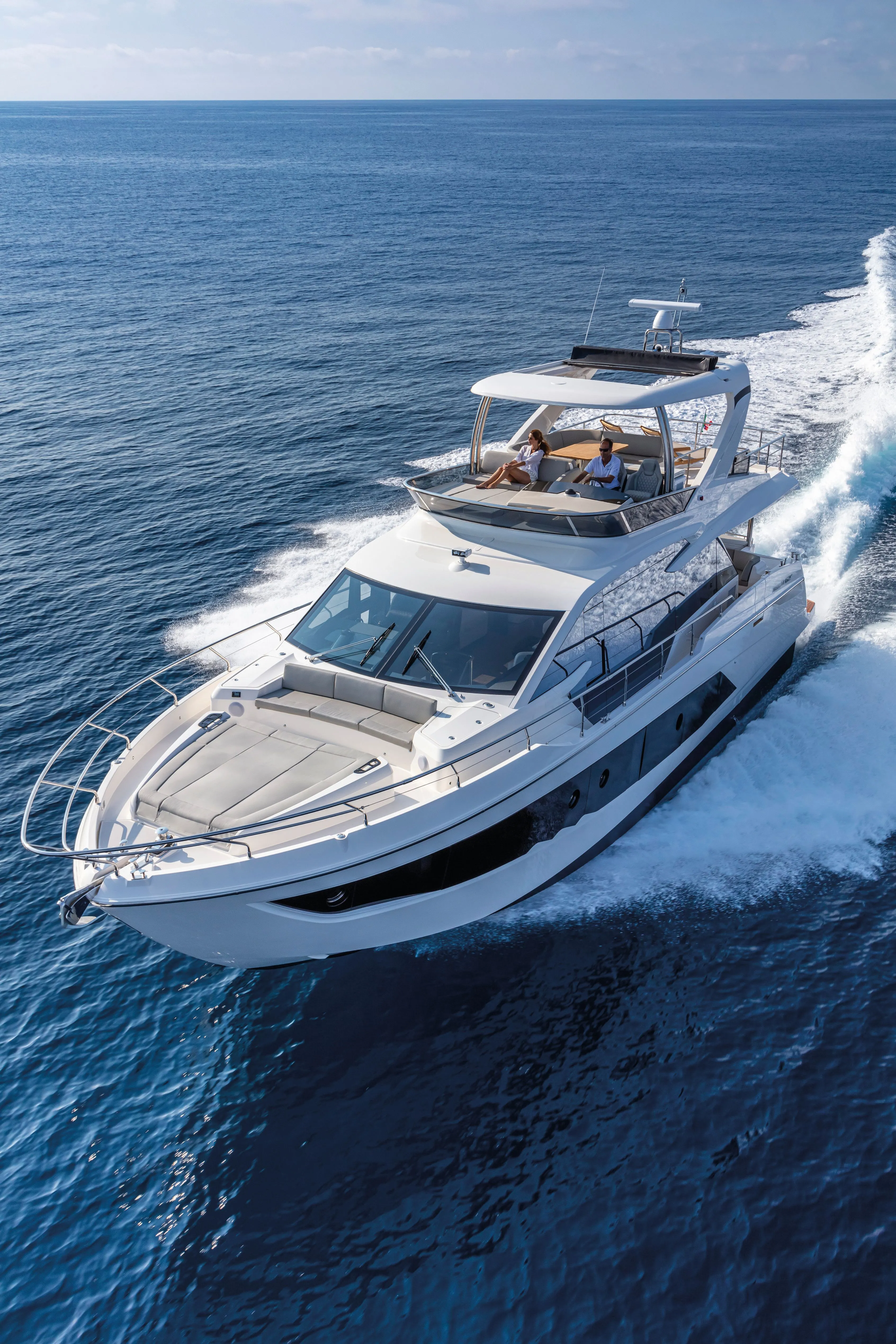 Emilia 2 Charterboot - 5