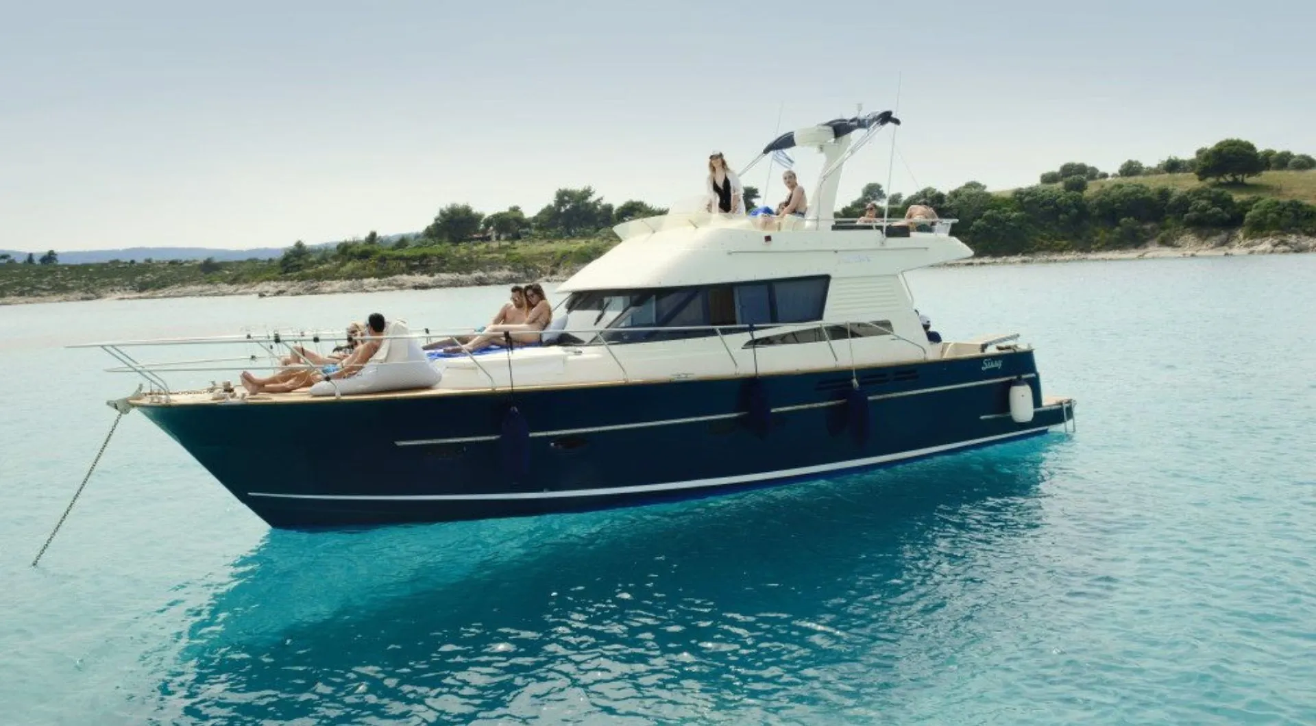 Explore Nikiti on a 13.25m ACM Dufour Dynasty 43 Motor Yacht Rental