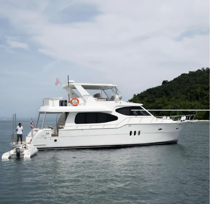 Jawsss Charter Boat
