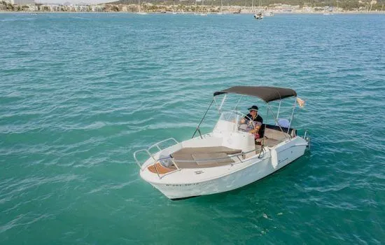 Charter a 4.65m Motor Boat in Alcudia