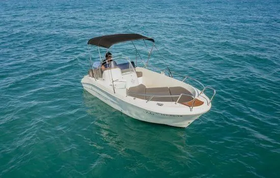 No Name Charter Boat