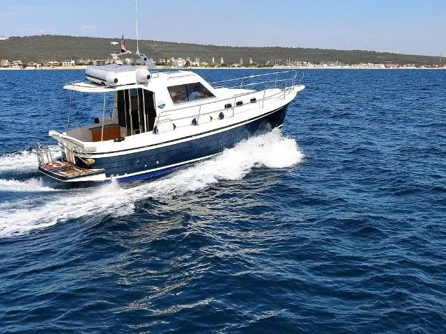 Vella лодка на прокат - 3