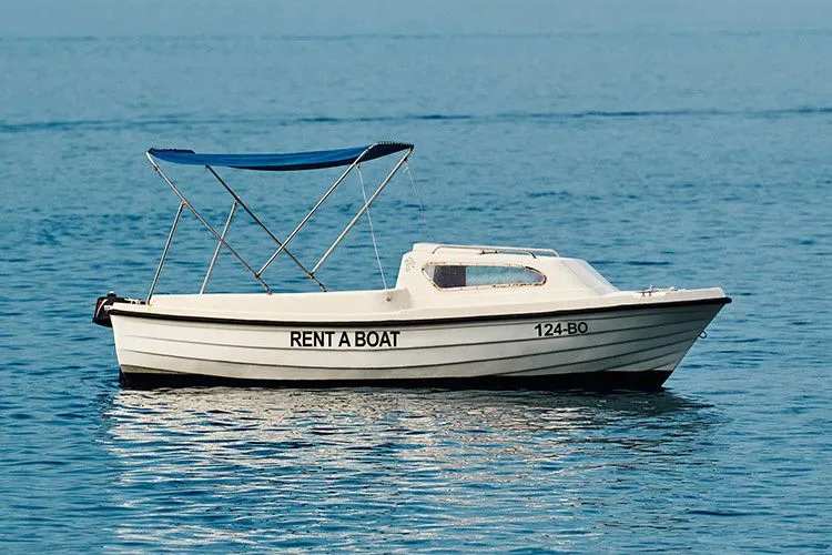 Charter a 5m Motor Boat Adria 500 in Bol