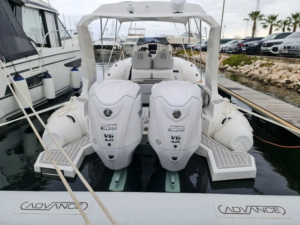 Biograd na Moru Kiralık Advance G800 8.5m Motorlu Tekne
