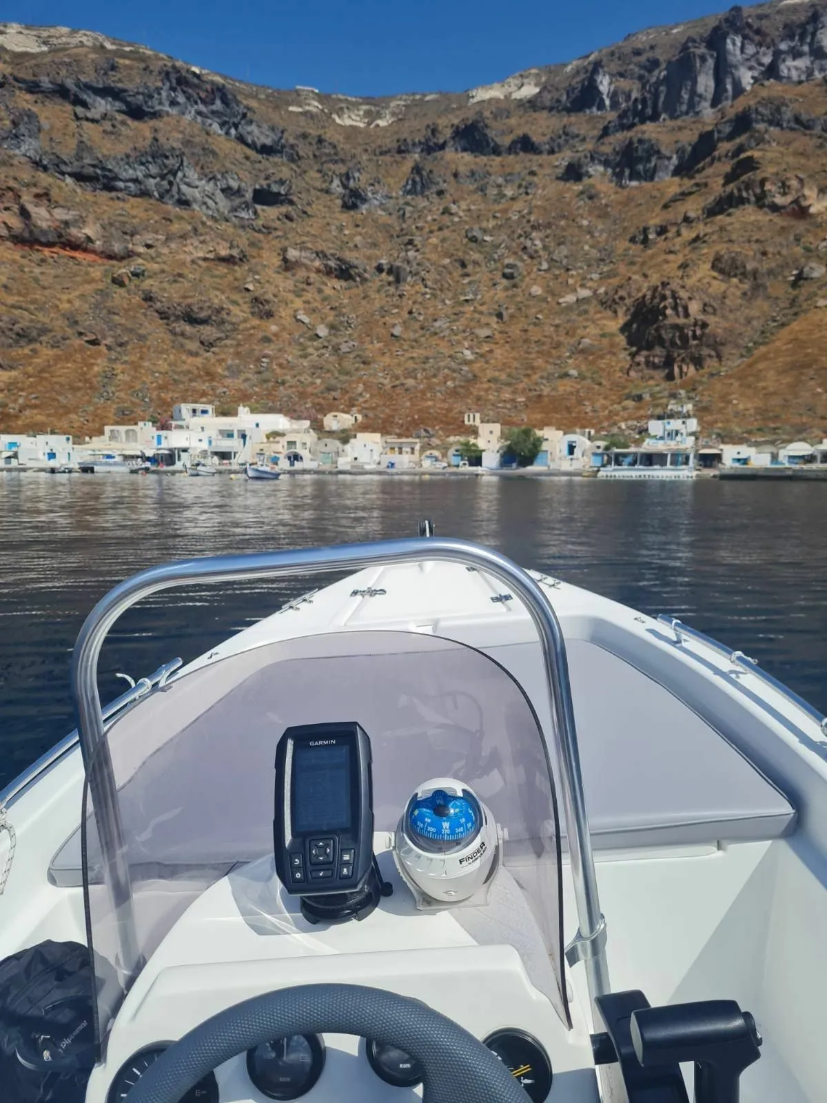 Rent a 4.5m Boat in Vlychada