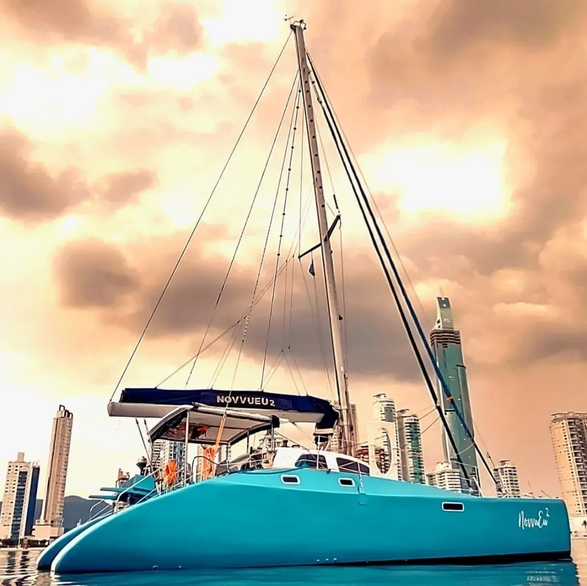 12m Paraty Catamaran Aeromar Indiana 41 Hire