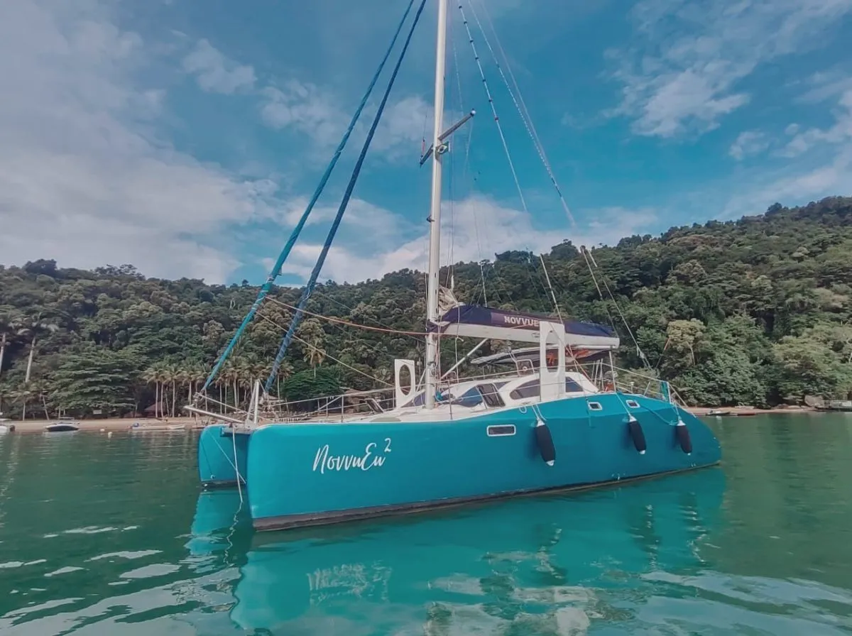 Novvueu2 Charter Boat