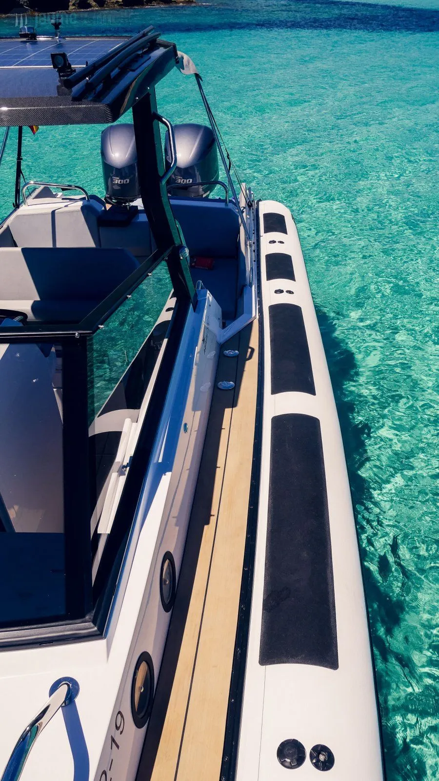Rent a 8.74m Boat in Porto Cristo
