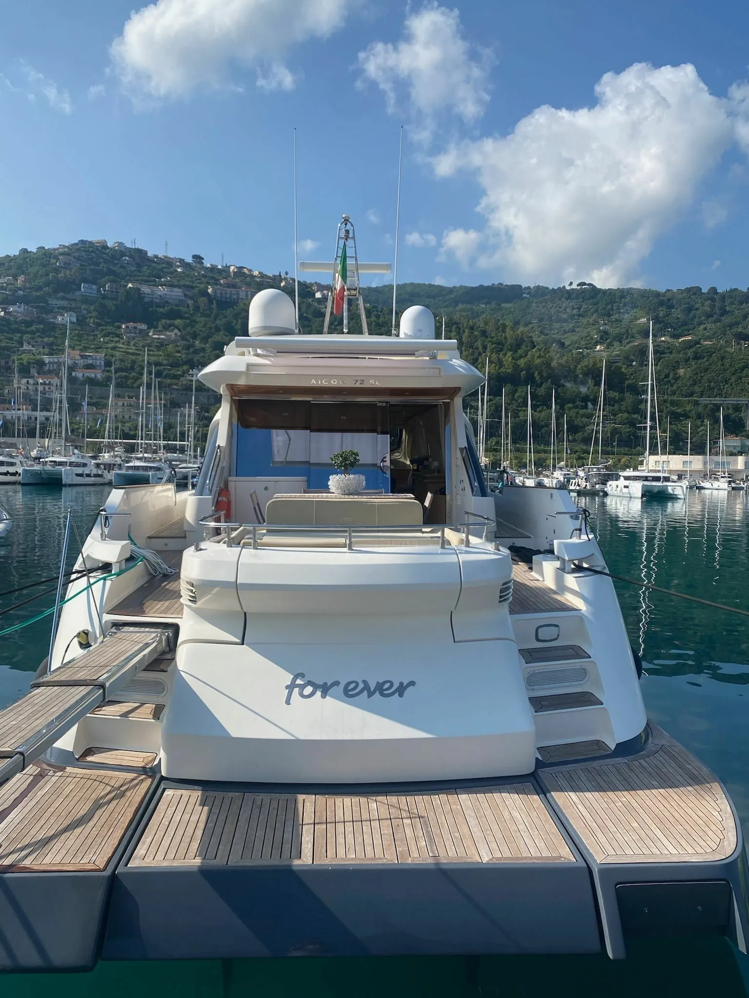 Charter a 22.45m Motor Yacht in Capo d'Orlando