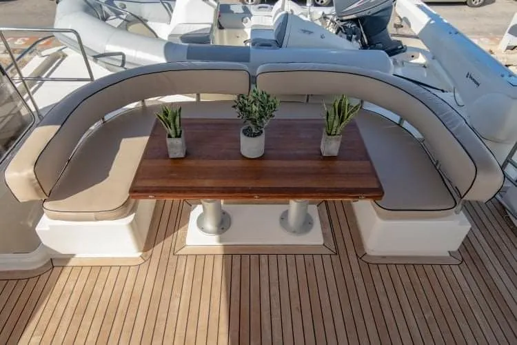 Ulisse Mietboot - 5