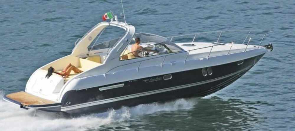 Explore Terracina on a 12.5m Rental Airon Marine 425